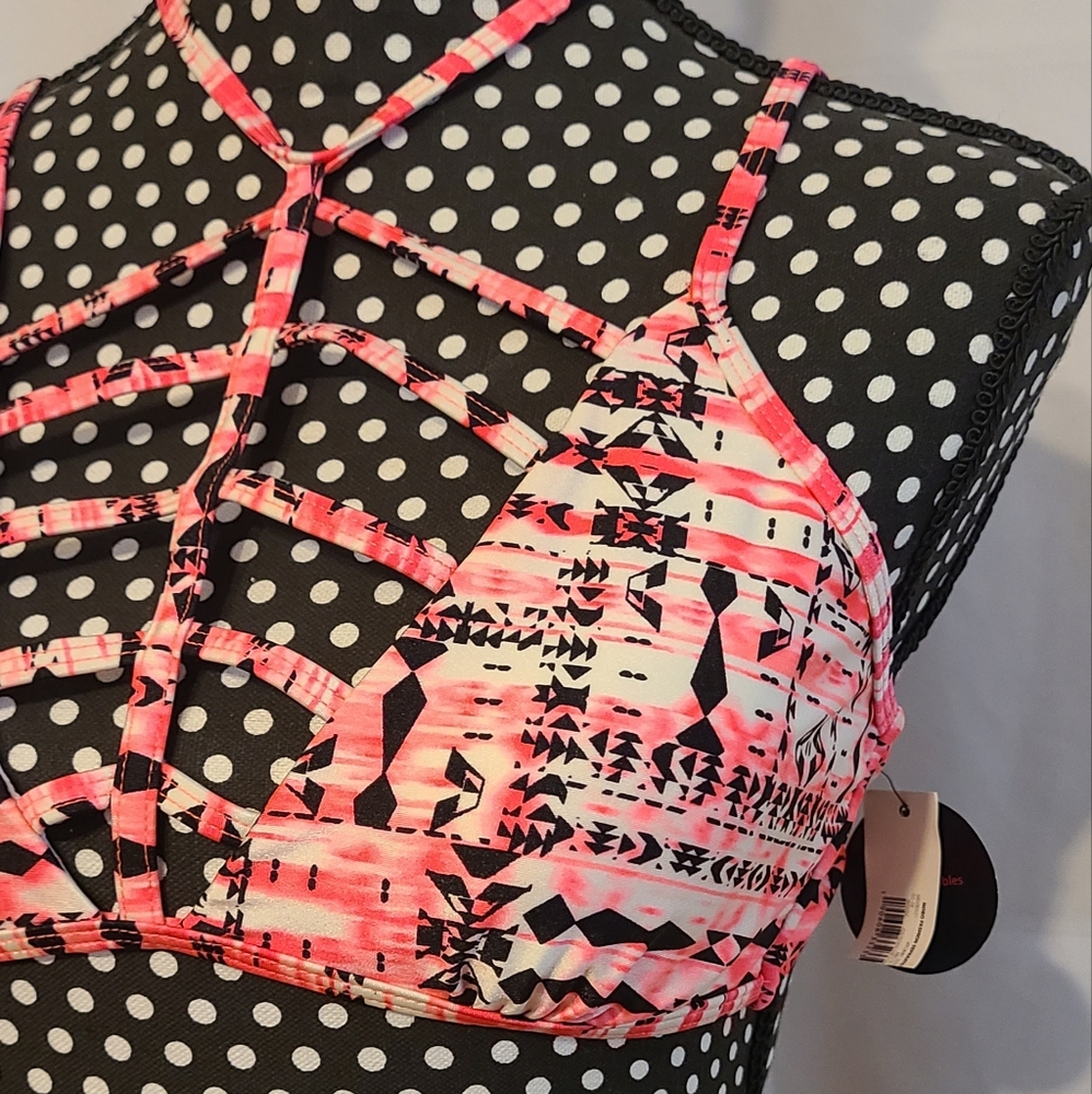 No Boundaries Swim Top - Picture 3 of 11